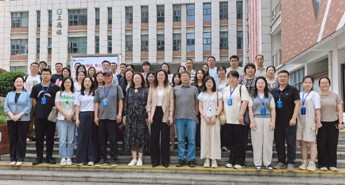 【湖畔·来客】智教互启新范式 AI育见新未来——记“AI融合，育人为本”研修班石湖中学智慧行